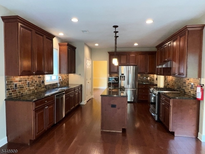 72 Patriots Way - Photo 3