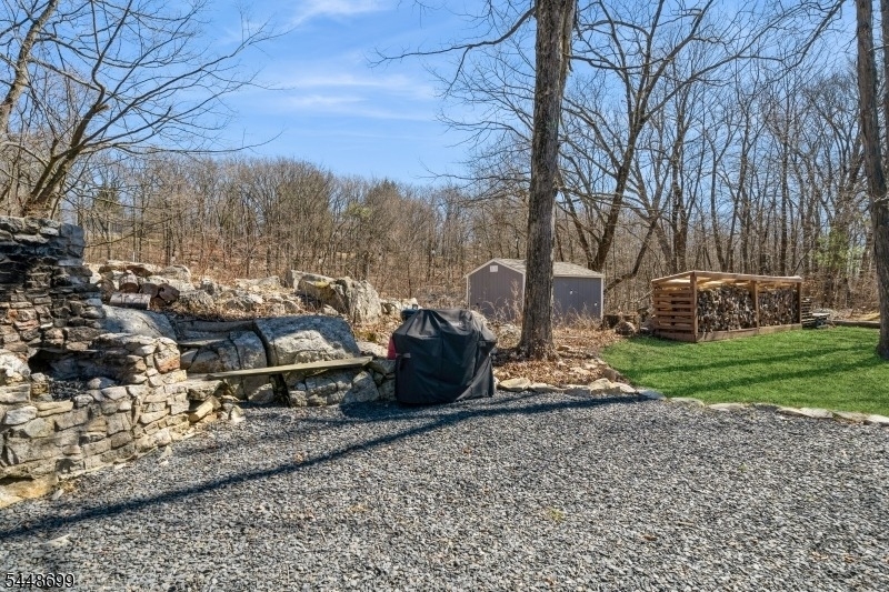 100 Poplar Ln - Photo 12