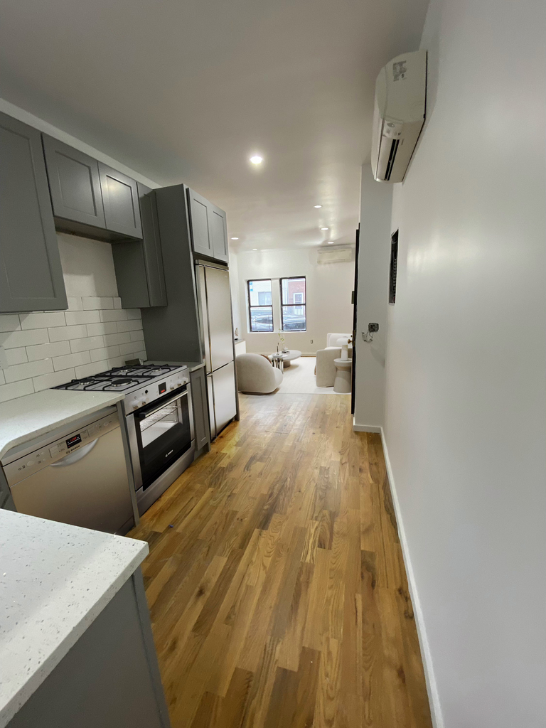 1721 East 8th Street - Photo 0