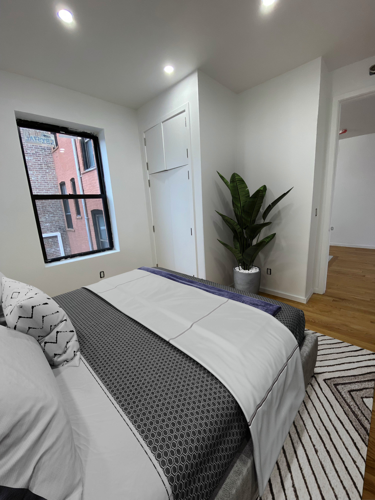 1721 East 8th Street - Photo 7