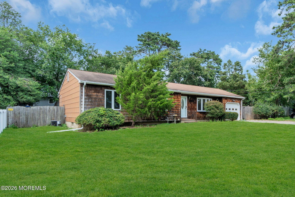 809 Commonwealth Boulevard - Photo 1