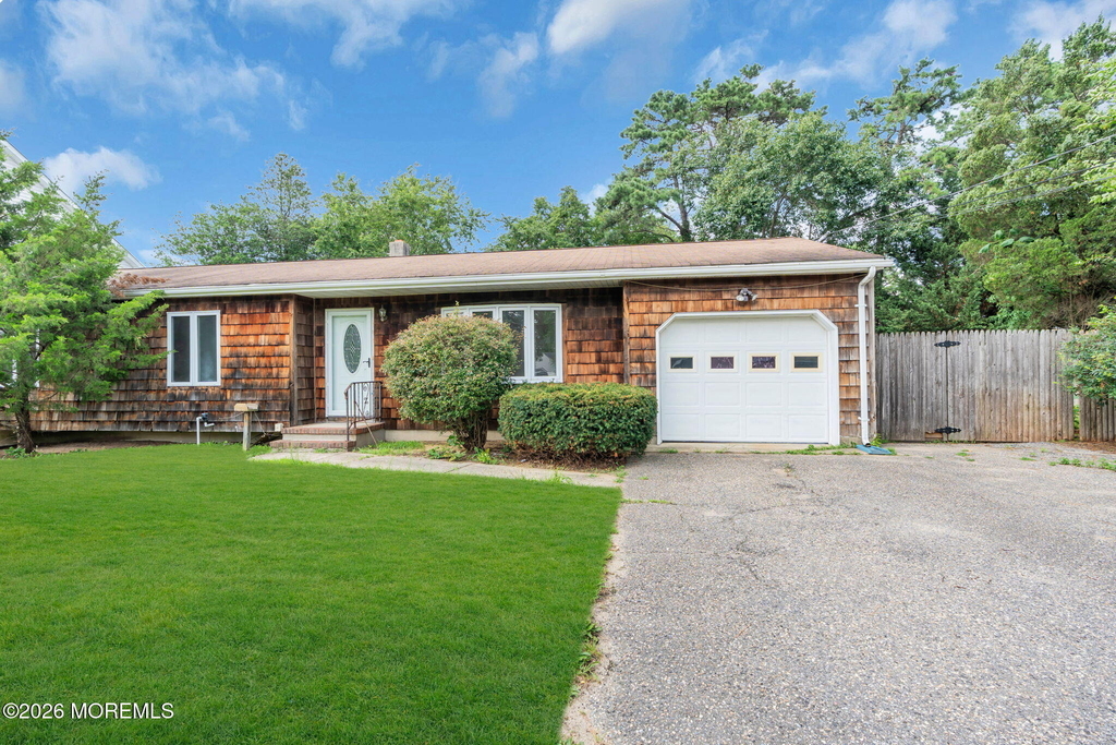 809 Commonwealth Boulevard - Photo 3
