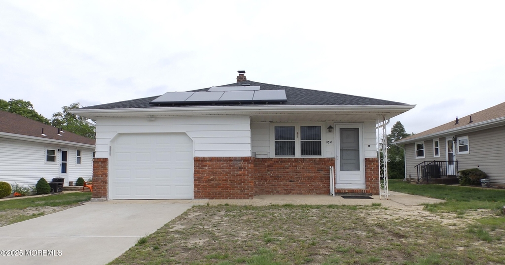 108 Barbuda Street - Photo 2