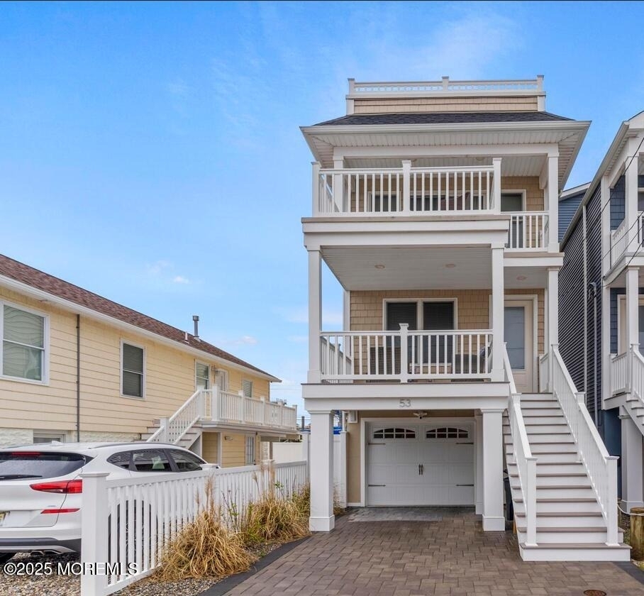 53 Sheridan Avenue - Photo 0