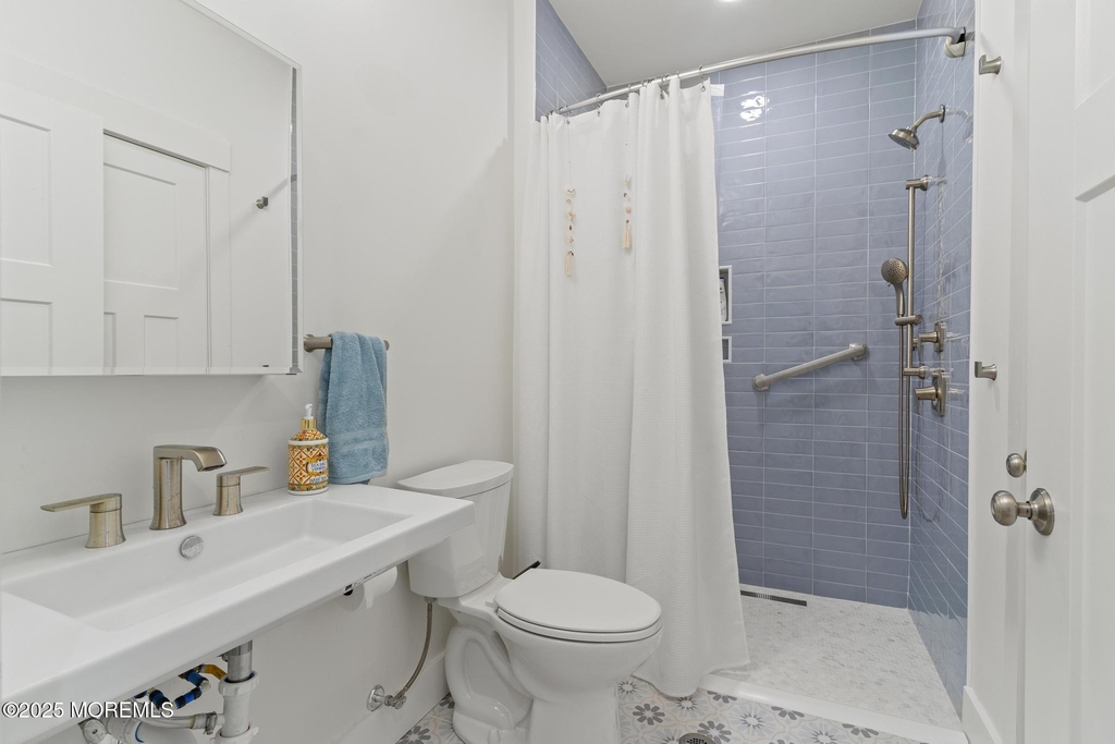 53 Sheridan Avenue - Photo 27