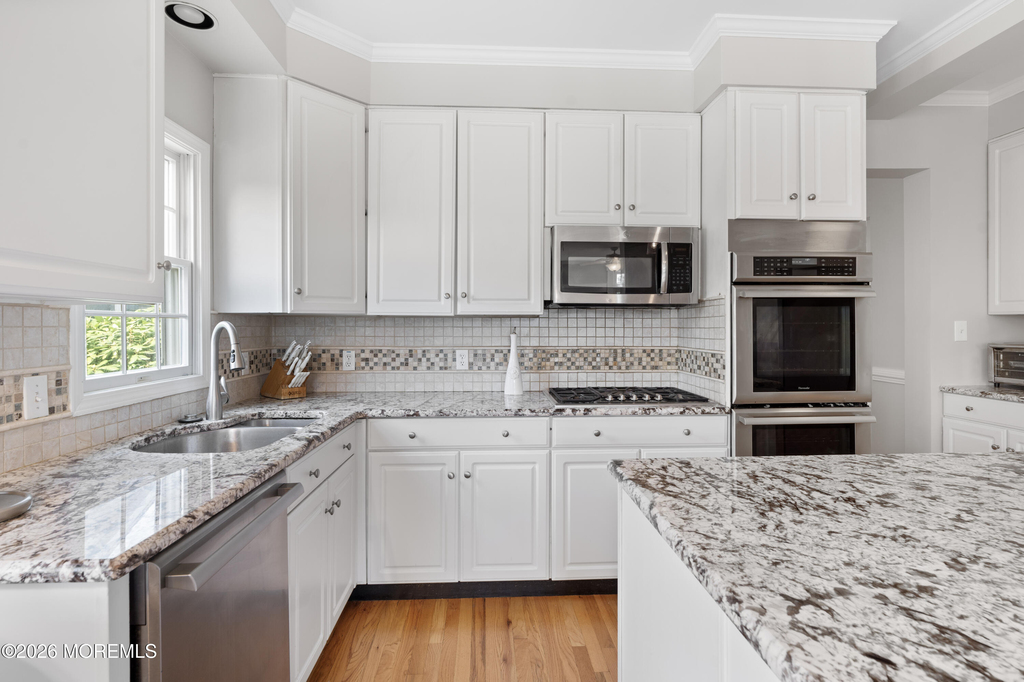 421 Atlantic Avenue - Photo 18