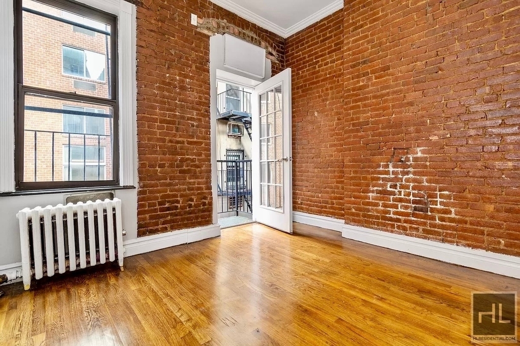 East 23rd Street - Photo 3