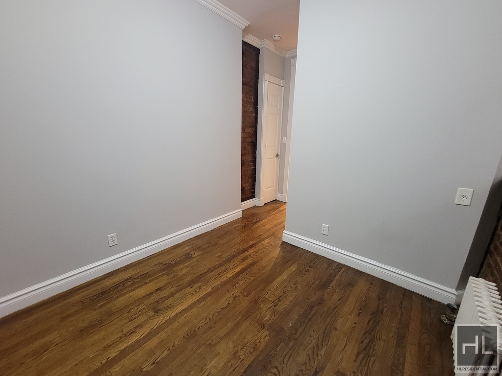 East 13 Street - Photo 1