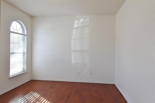 10125 Sourwood Drive - Photo 2