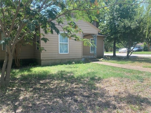 212 Washington Street - Photo 1