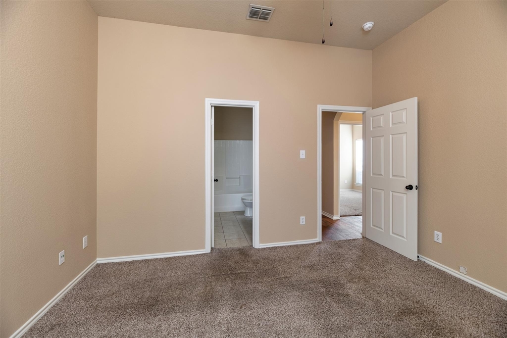 1405 Piedmont Drive - Photo 11