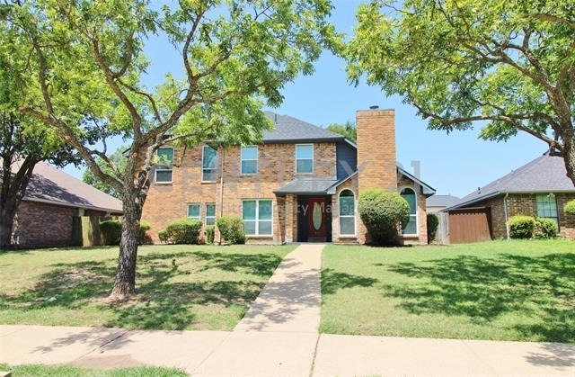 729 Rawlins Drive - Photo 0