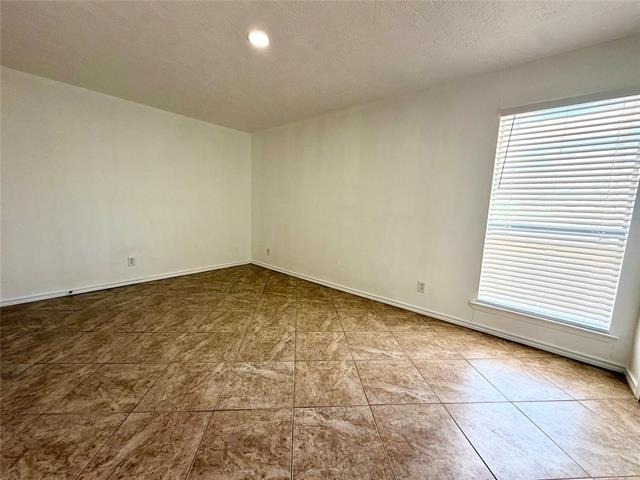 5727 Richmond Avenue - Photo 3