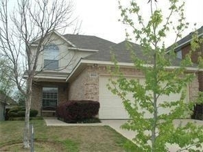 4904 Lodgepole Lane - Photo 0