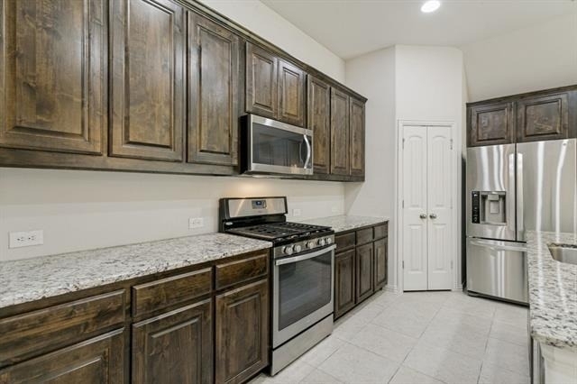 531 Catherine Lane - Photo 2