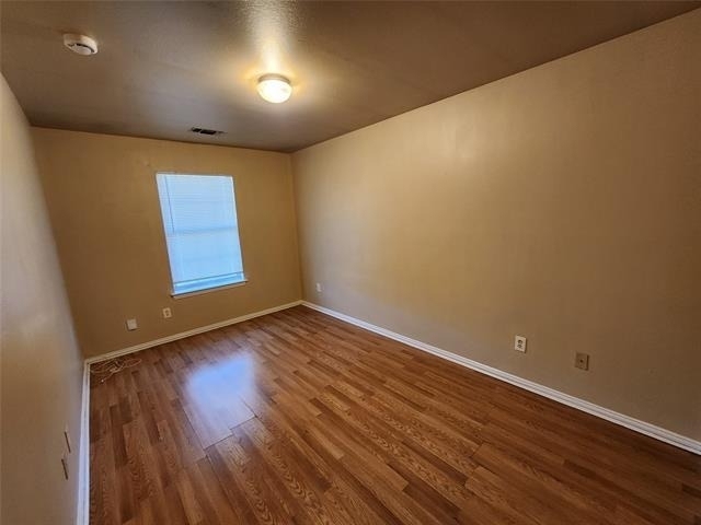 939 Baker Street - Photo 8