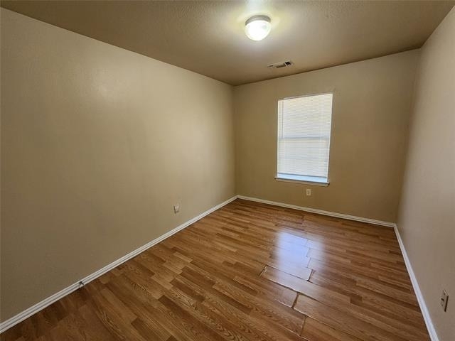 939 Baker Street - Photo 11