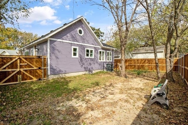 2626 Burger Avenue - Photo 14