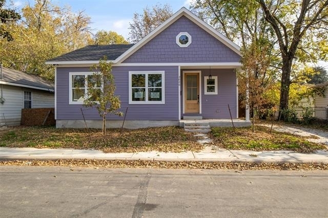 2626 Burger Avenue - Photo 0