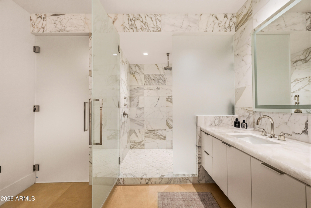 6587 N Palmeraie Boulevard - Photo 10