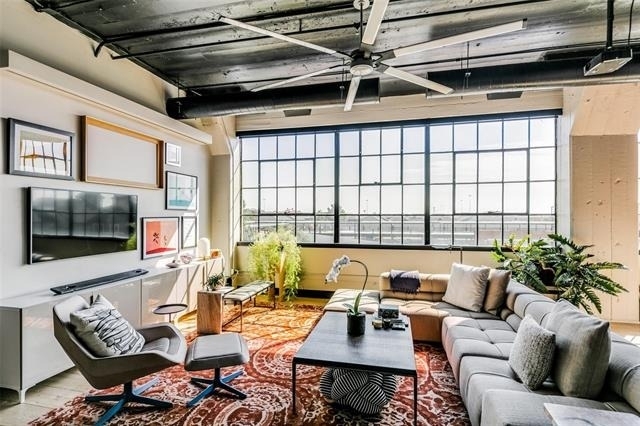 2220 Canton Street - Photo 4