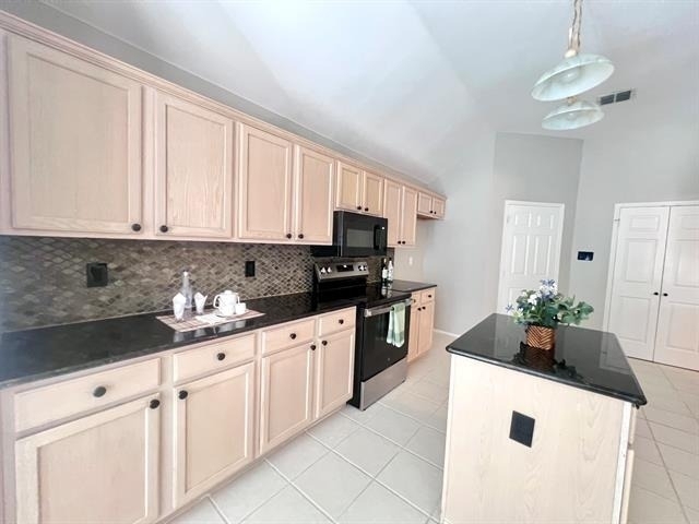 10718 Brandenberg Drive - Photo 11