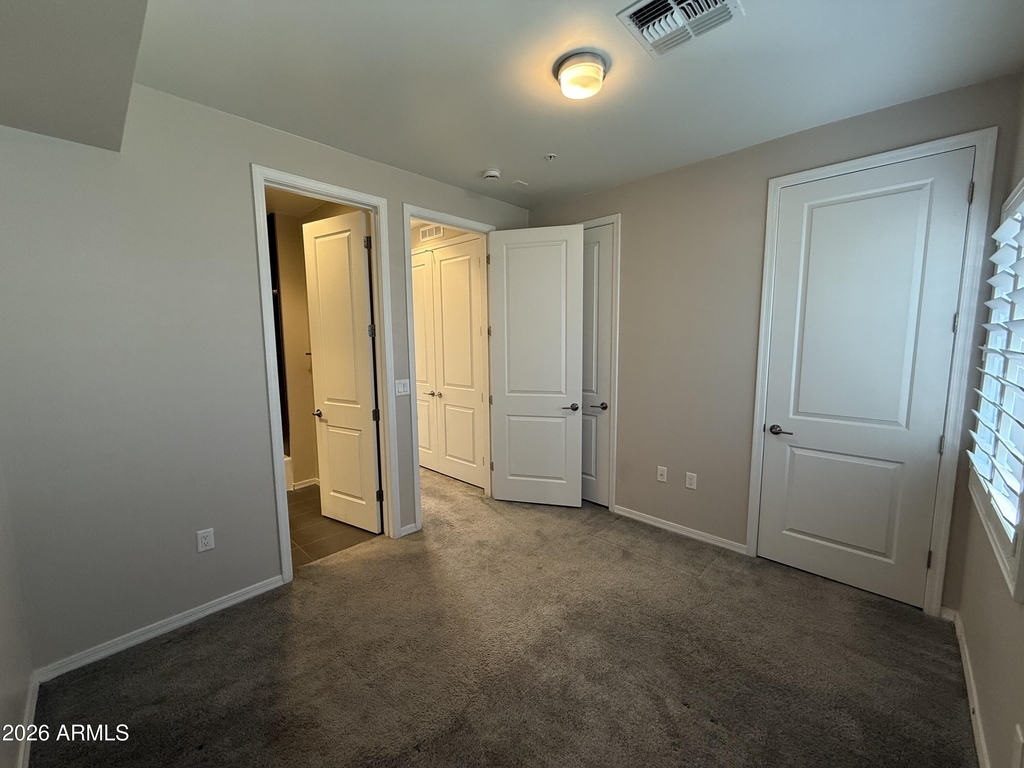 421 W 6th Street - Photo 18