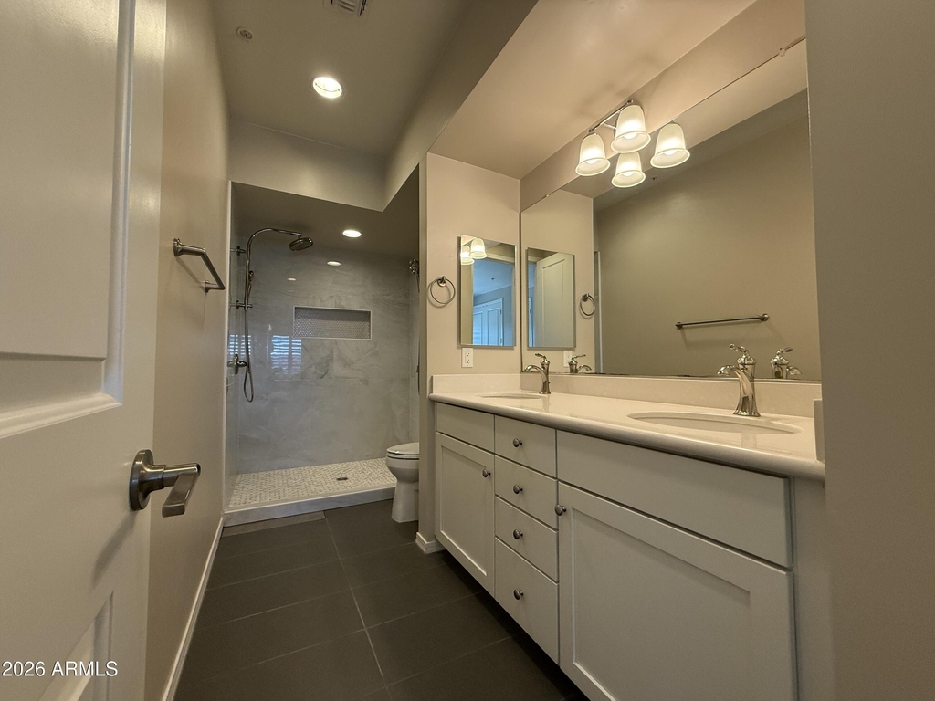 421 W 6th Street - Photo 14