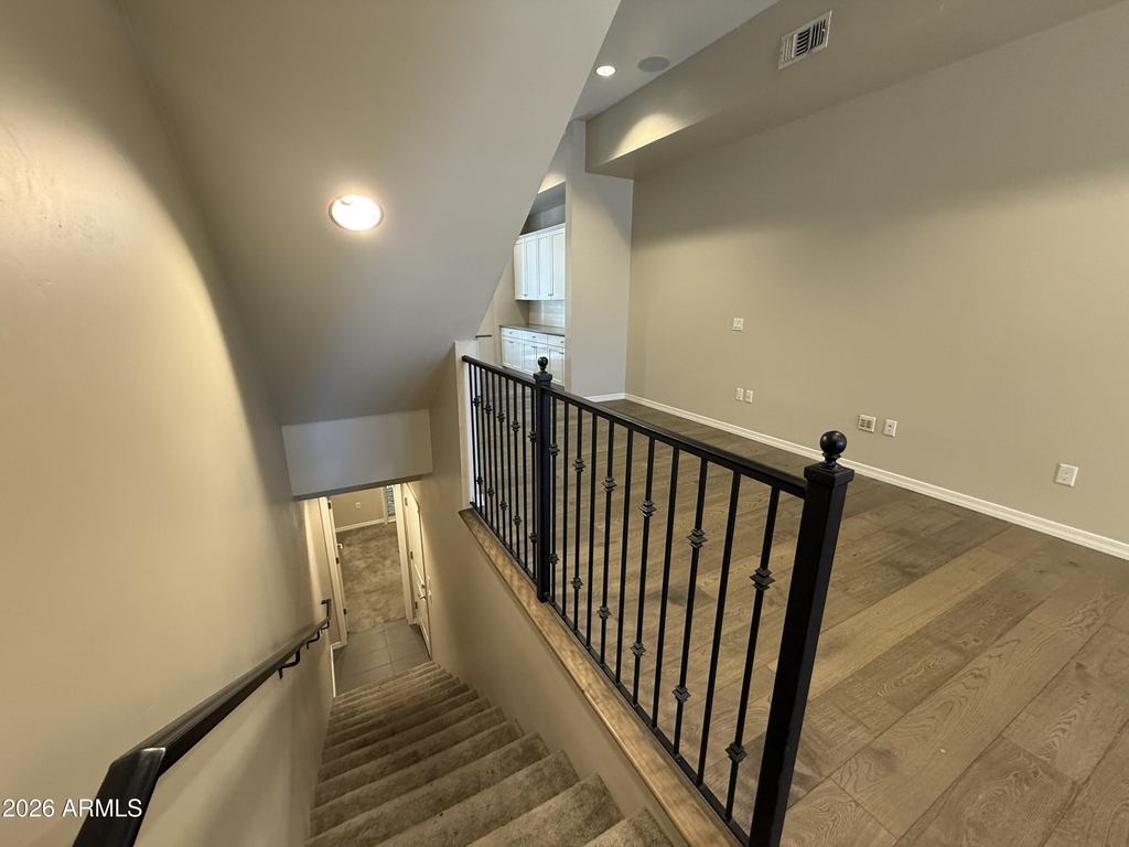421 W 6th Street - Photo 20