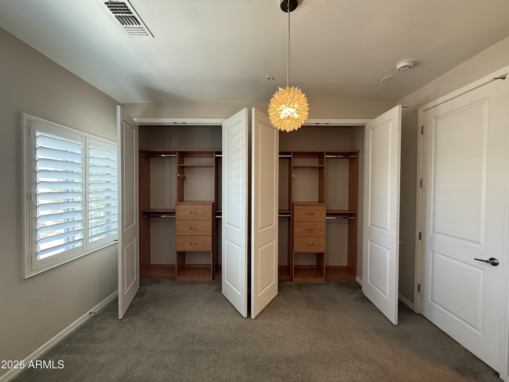 421 W 6th Street - Photo 13