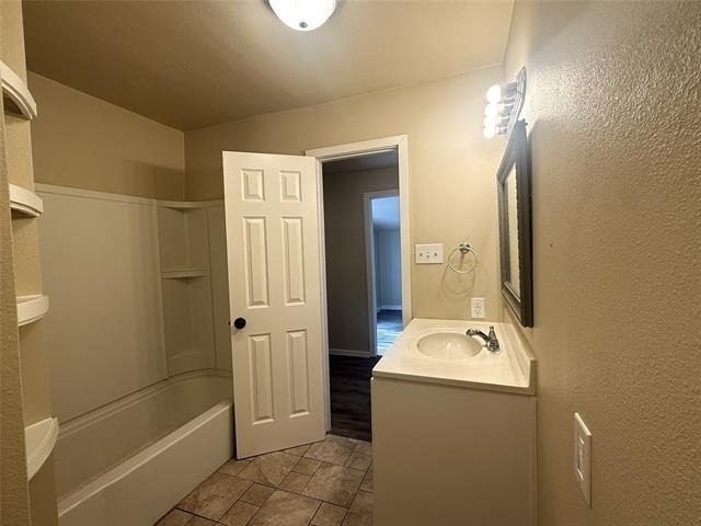 4718 Normandy Road - Photo 18