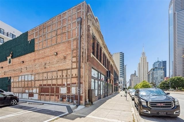 2010 Commerce Street - Photo 10