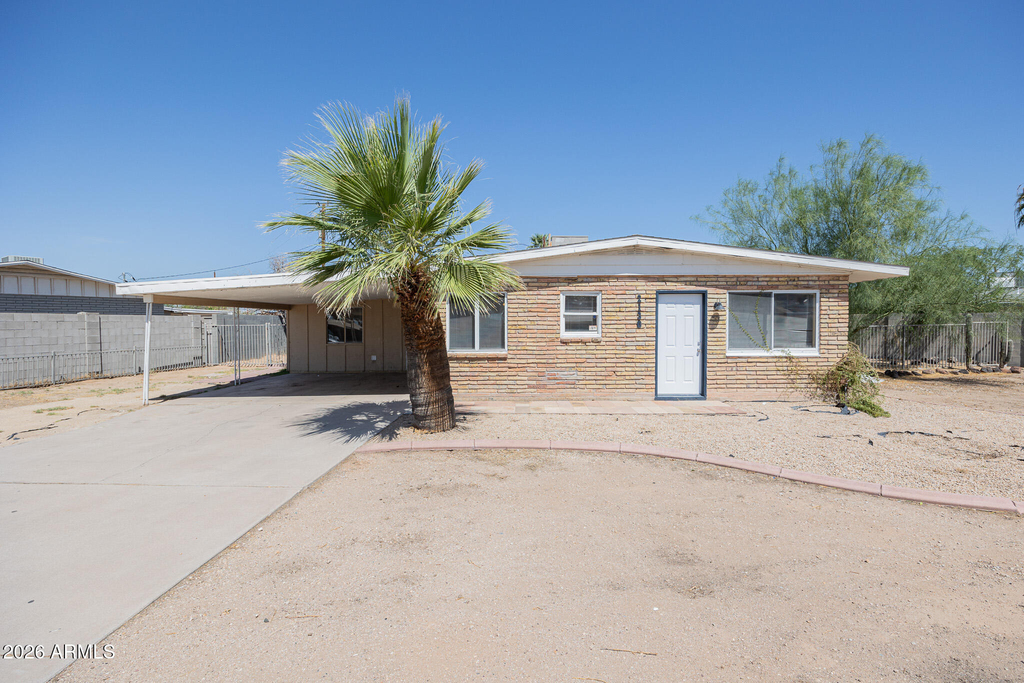 2130 W Cortez Avenue - Photo 2