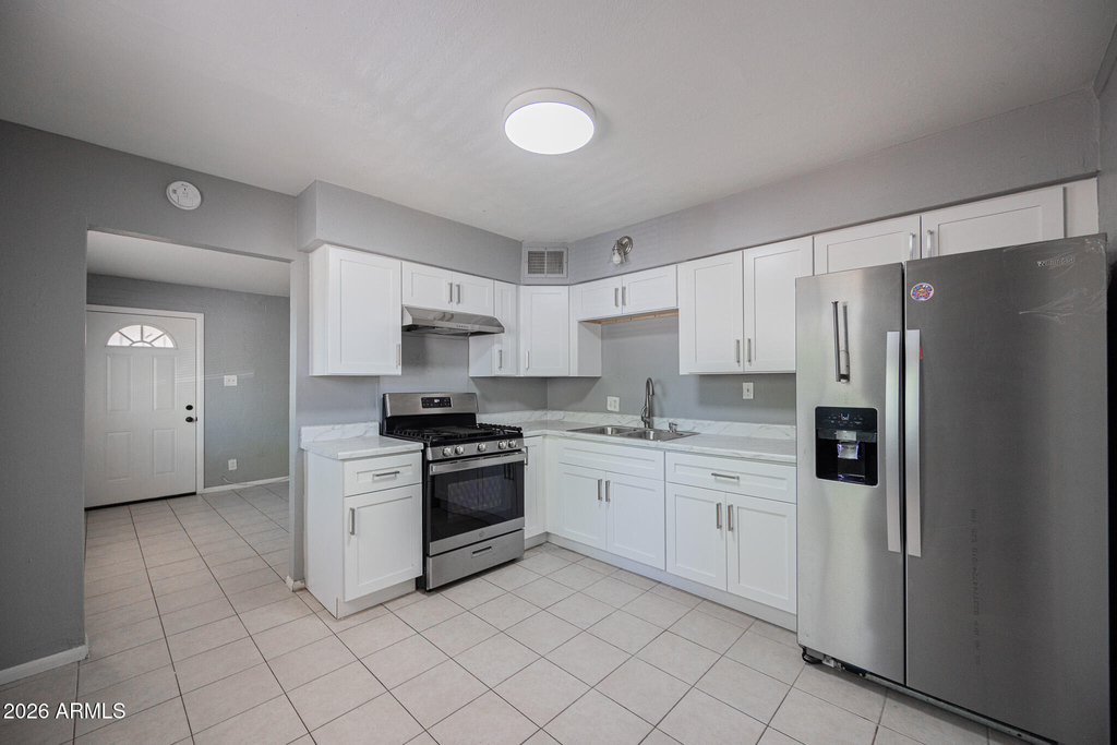 1721 E Sheridan Street - Photo 6