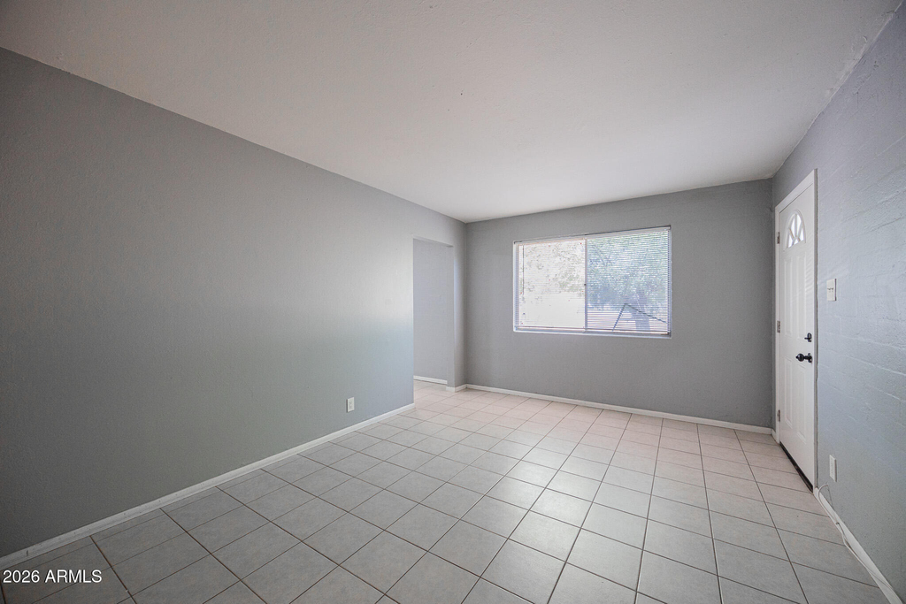 1721 E Sheridan Street - Photo 2