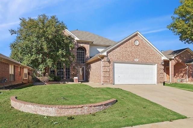 8837 Sunset Trace Drive - Photo 1