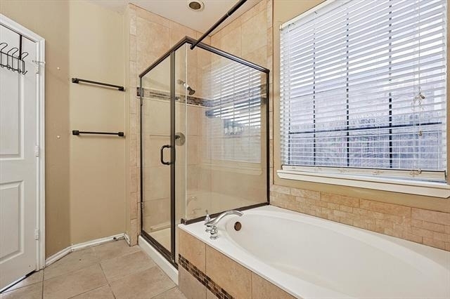 8837 Sunset Trace Drive - Photo 16