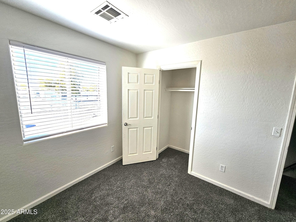 1429 S 15th Avenue - Photo 8