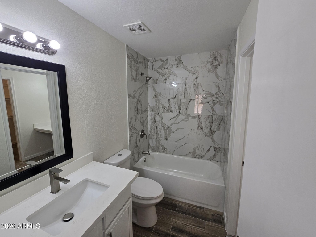 715 N Arrowhead Drive - Photo 10