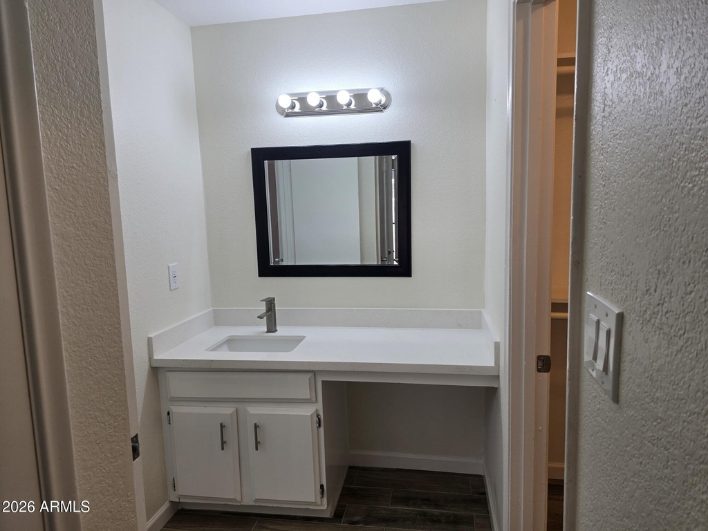 715 N Arrowhead Drive - Photo 12