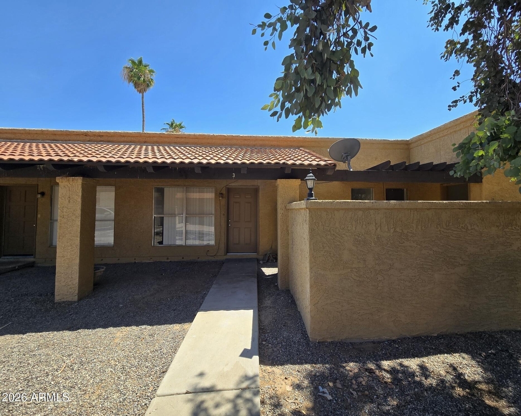 715 N Arrowhead Drive - Photo 2
