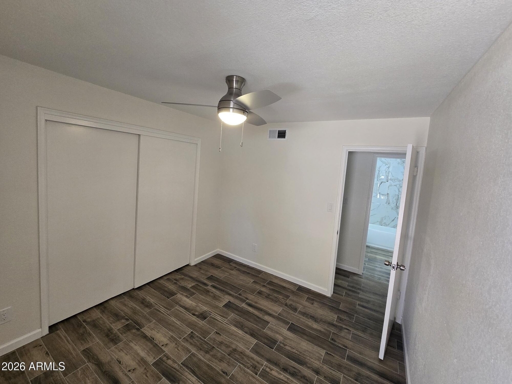 715 N Arrowhead Drive - Photo 9