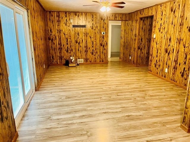 601 Bentwood Drive - Photo 2