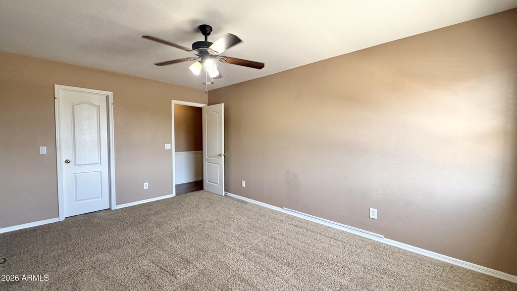2714 E Birchwood Place - Photo 15