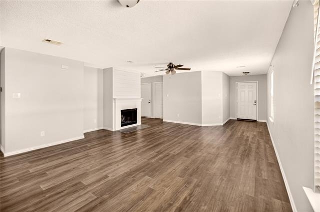 8704 Swan Park Drive - Photo 3