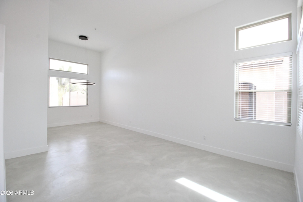 15019 N 100th Way - Photo 10