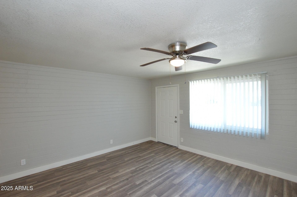6044 N 21st Avenue - Photo 6