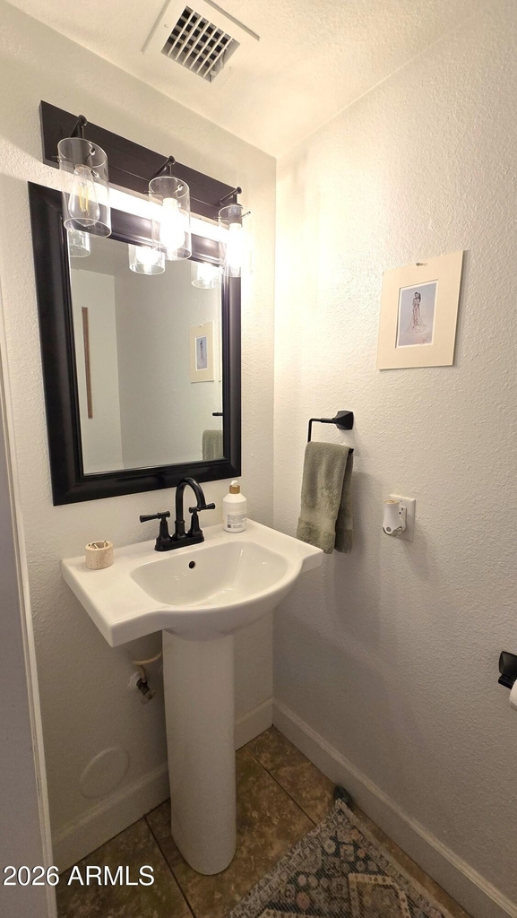 6040 N 79th Street - Photo 5