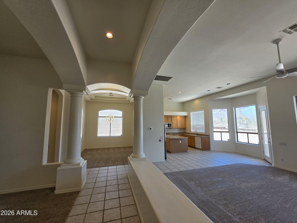 2653 N Travis -- - Photo 3