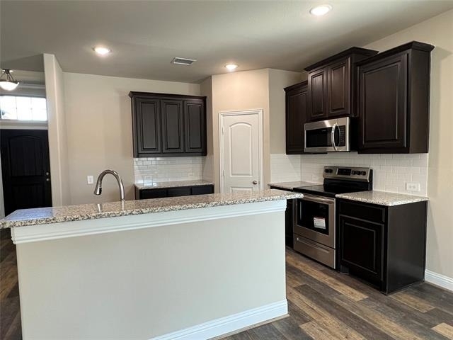 639 Comal Drive - Photo 4